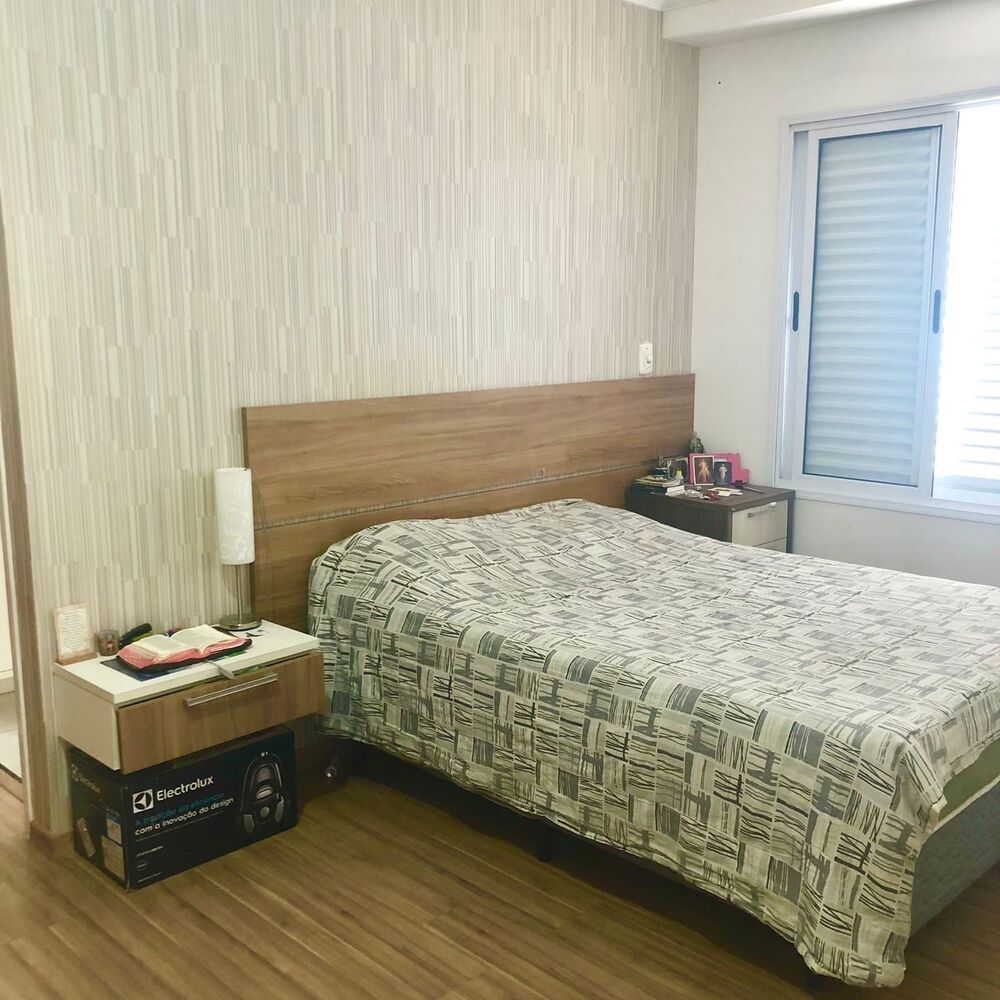 Apartamento à venda com 3 quartos, 110m² - Foto 1