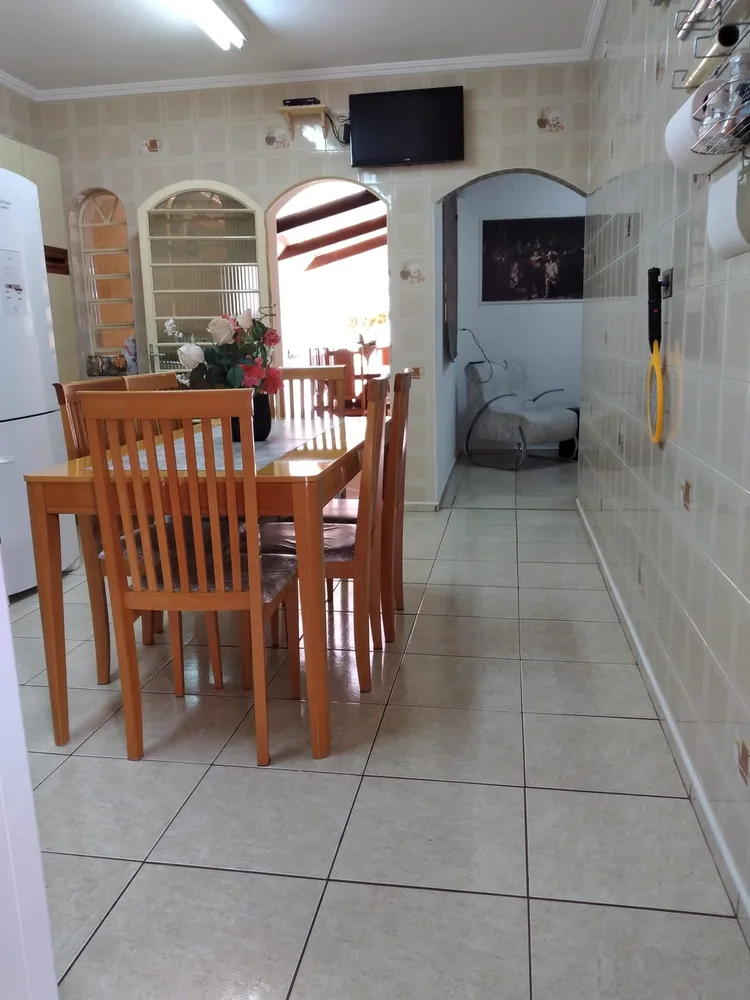 Casa, 3 quartos, 169 m² - Foto 4
