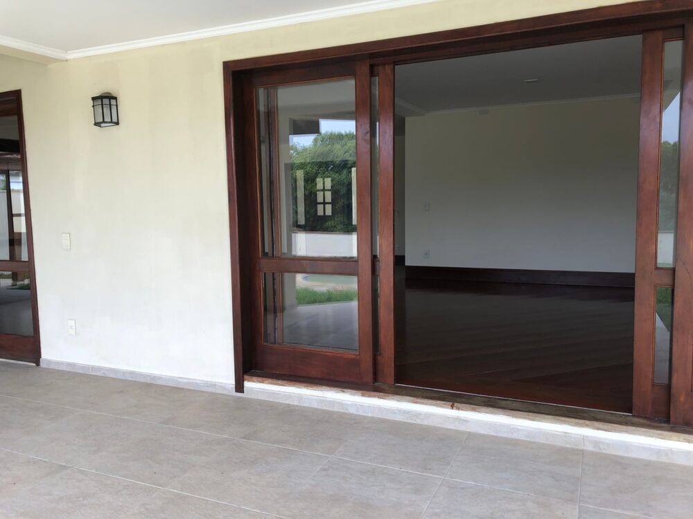 Casa à venda com 3 quartos, 444m² - Foto 1