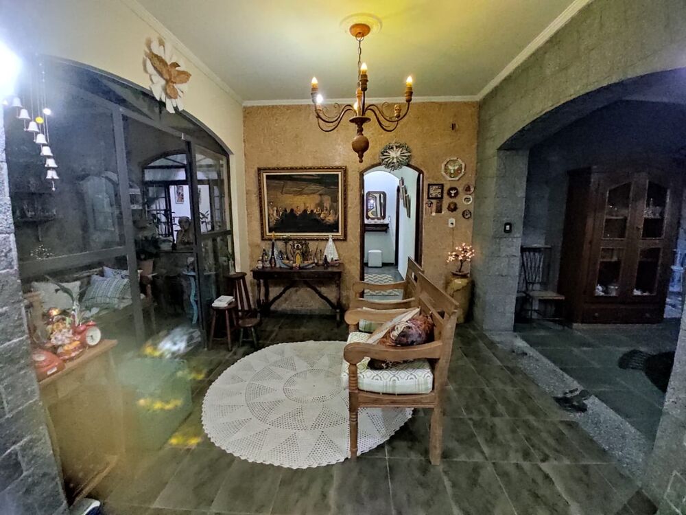 Sobrado à venda com 5 quartos, 300m² - Foto 3