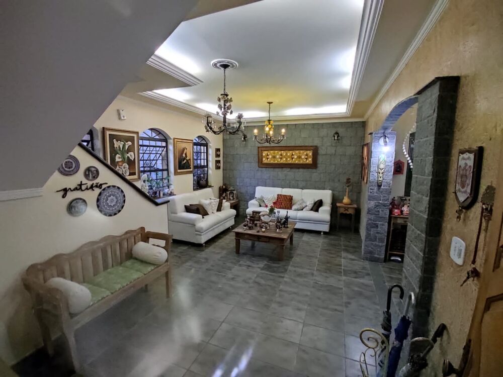 Sobrado à venda com 5 quartos, 300m² - Foto 12