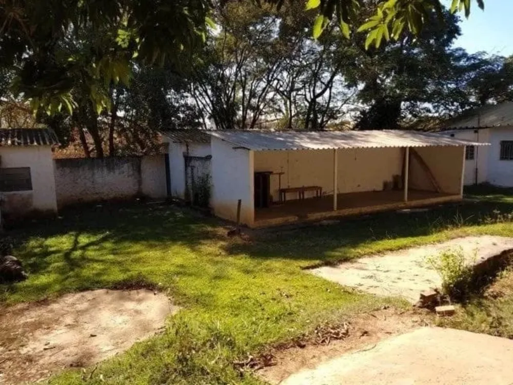 Chácara, 3 quartos, 1065 m² - Foto 4