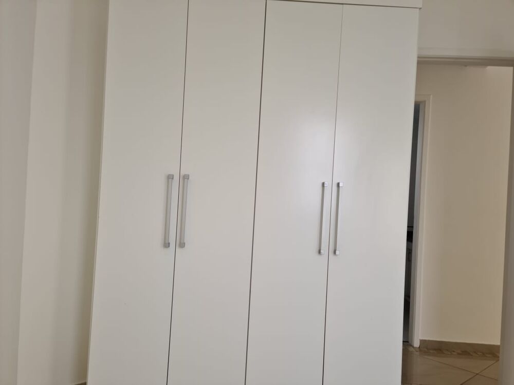 Apartamento à venda com 2 quartos, 76m² - Foto 2