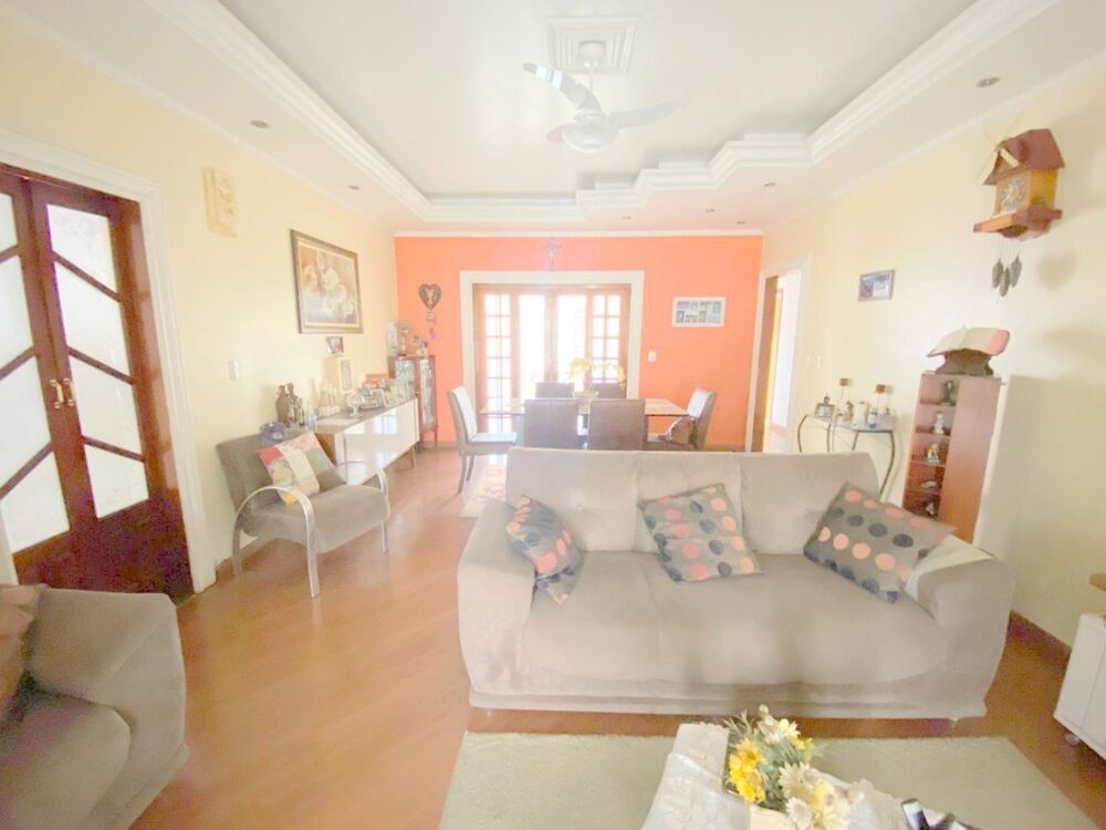 Casa, 3 quartos, 218 m² - Foto 2