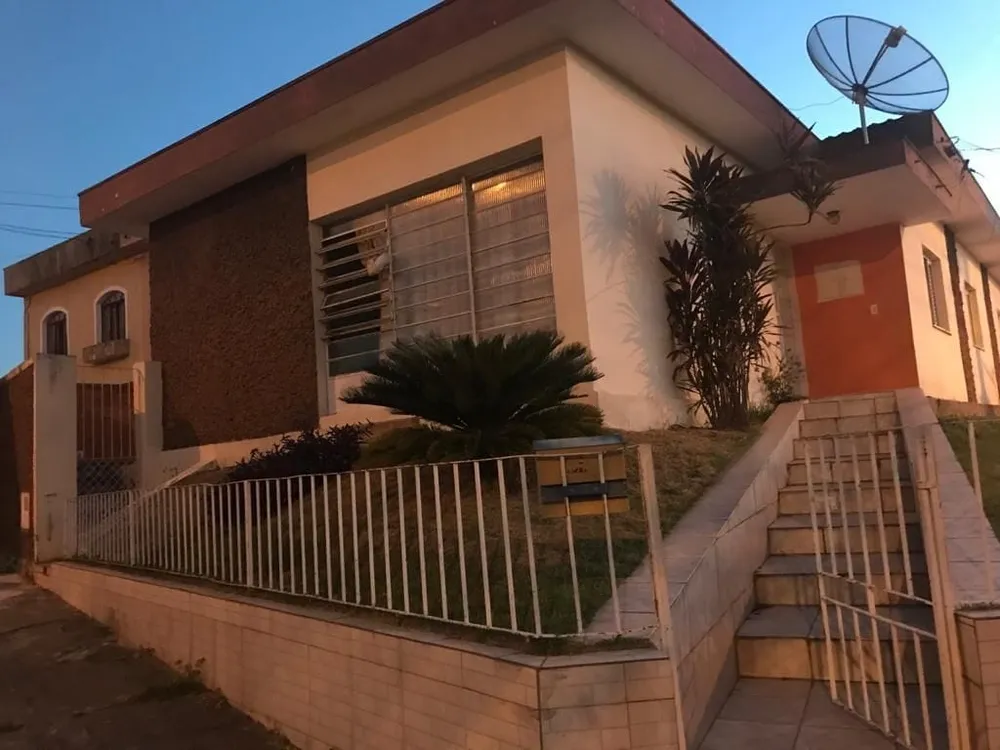 Casa, 3 quartos, 197 m² - Foto 1