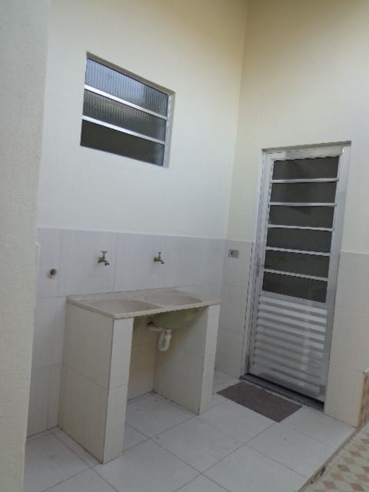 Casa, 2 quartos, 70 m² - Foto 2