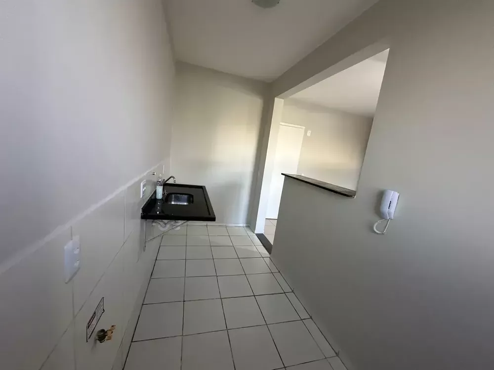 Apartamento à venda com 2 quartos, 46m² - Foto 3