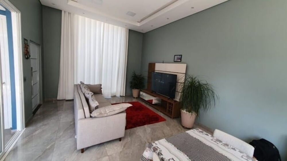 Casa, 3 quartos, 210 m² - Foto 1