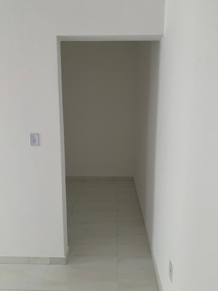 Casa à venda e aluguel com 3 quartos, 70m² - Foto 4