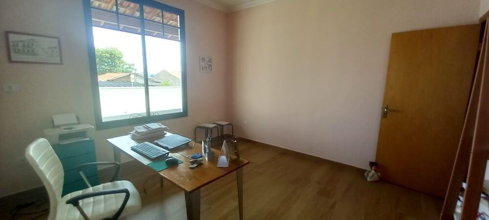 Casa, 4 quartos, 274 m² - Foto 2