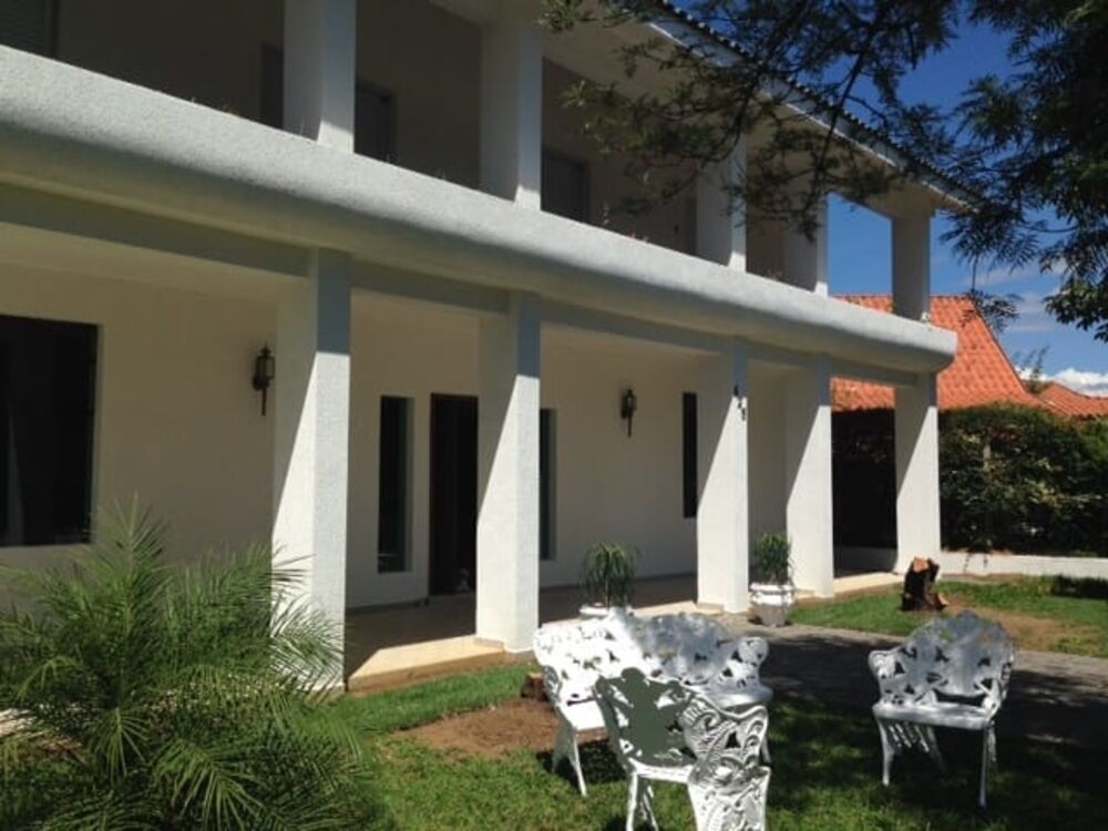 Sobrado à venda com 4 quartos, 420m² - Foto 1