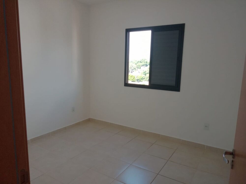 Apartamento à venda com 2 quartos, 74m² - Foto 2