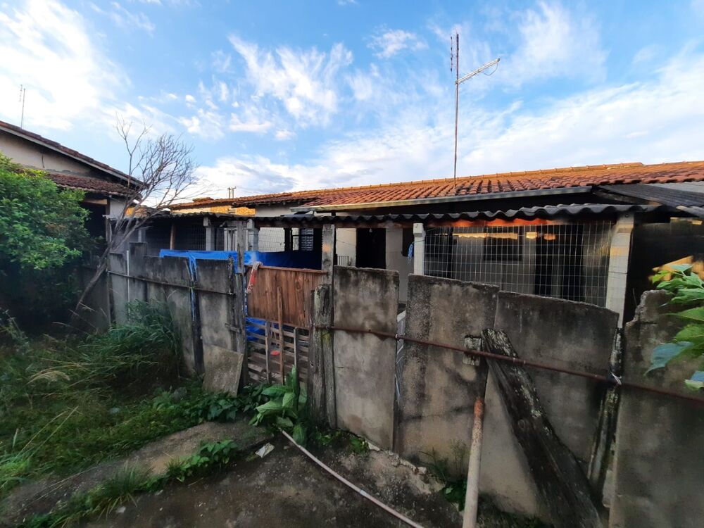 Casa, 4 quartos, 152 m² - Foto 1