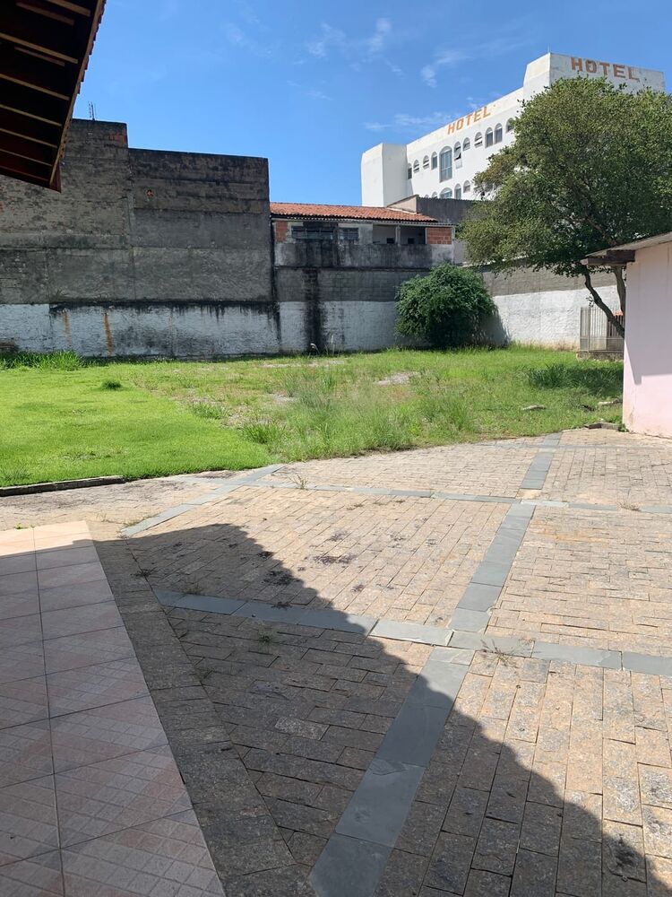 Casa à venda e aluguel, 365m² - Foto 1