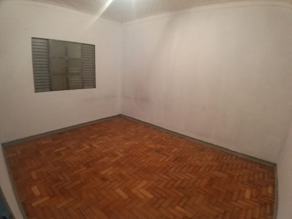 Casa à venda com 3 quartos, 197m² - Foto 2