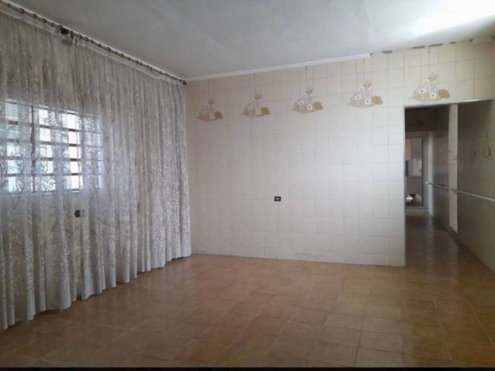 Casa à venda e aluguel com 4 quartos, 450m² - Foto 2