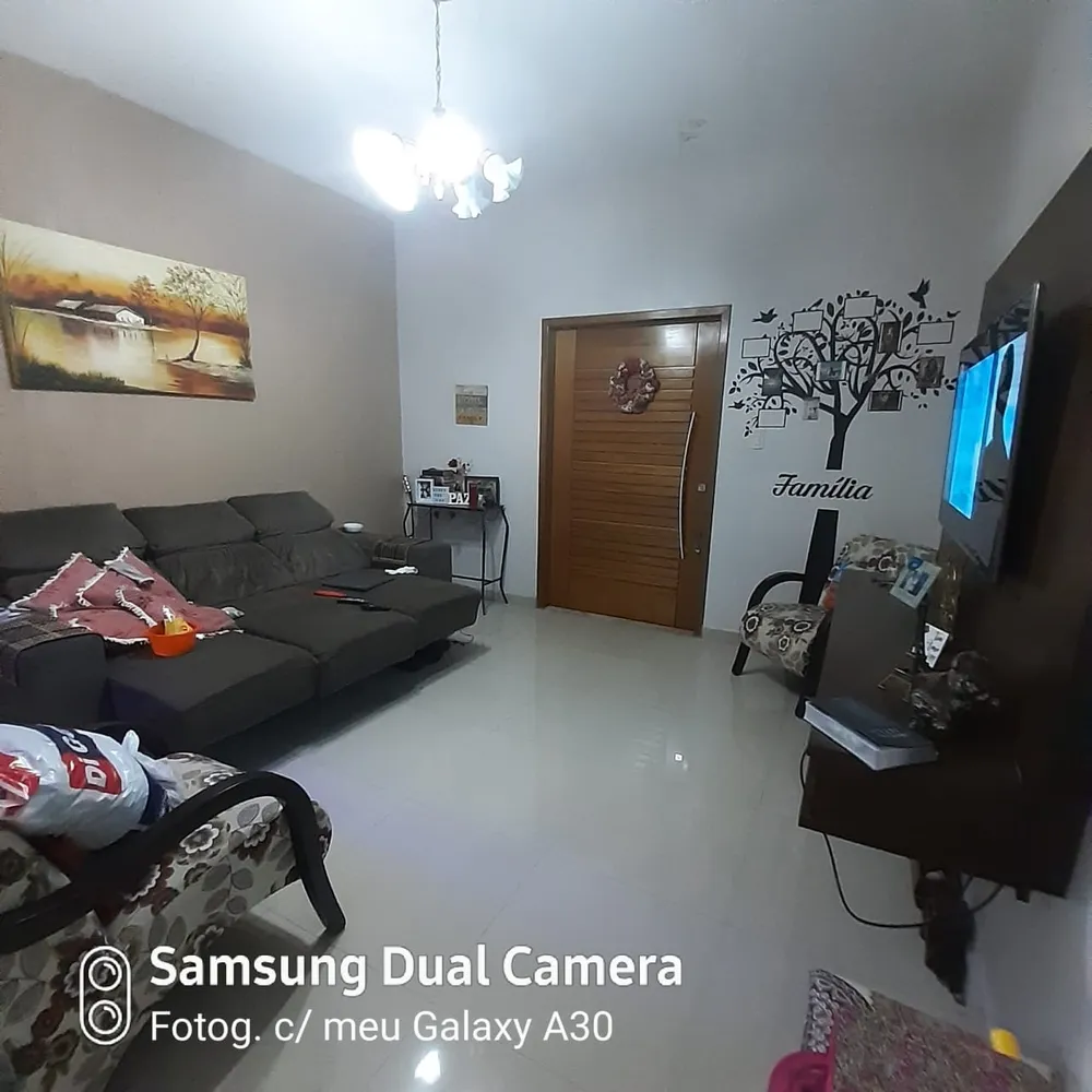 Sobrado, 3 quartos, 219 m² - Foto 1