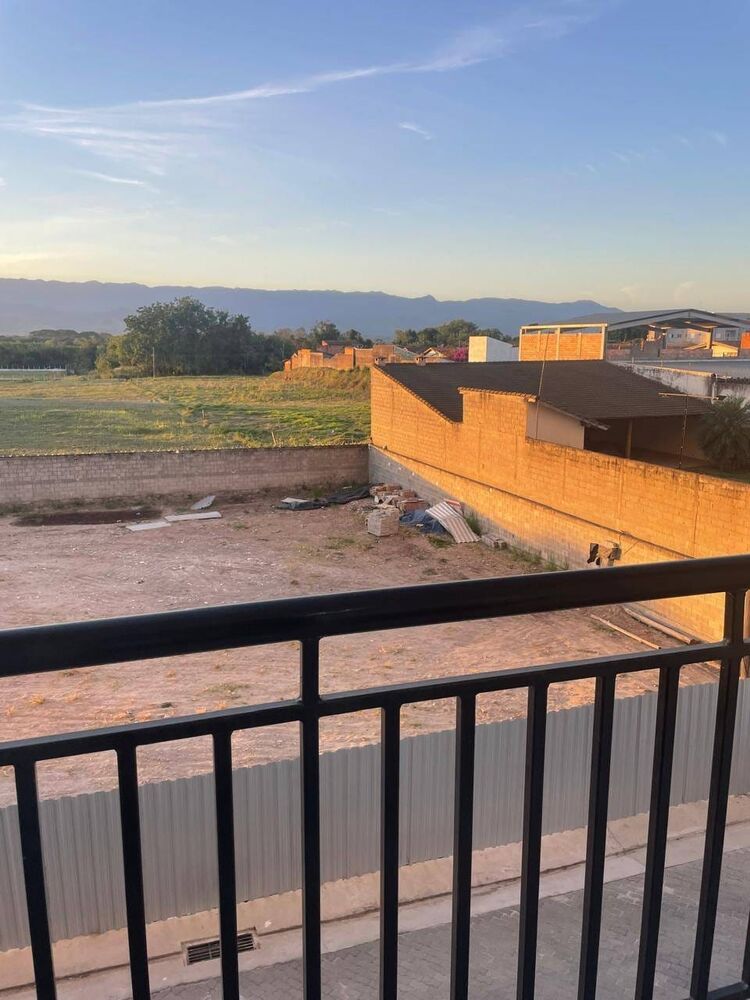 Apartamento à venda com 2 quartos, 57m² - Foto 2