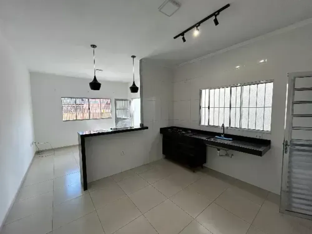 Casa, 2 quartos, 65 m² - Foto 1