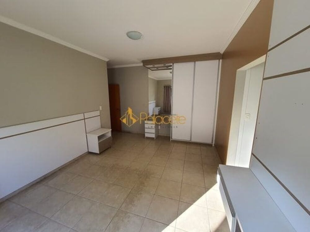 Casa à venda com 3 quartos, 432m² - Foto 14
