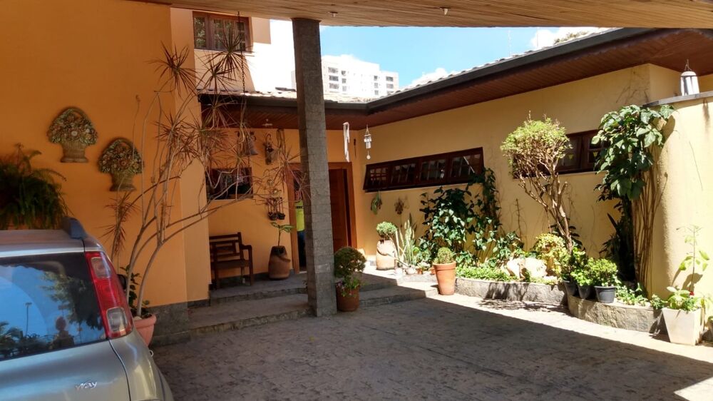 Casa, 4 quartos, 300 m² - Foto 1