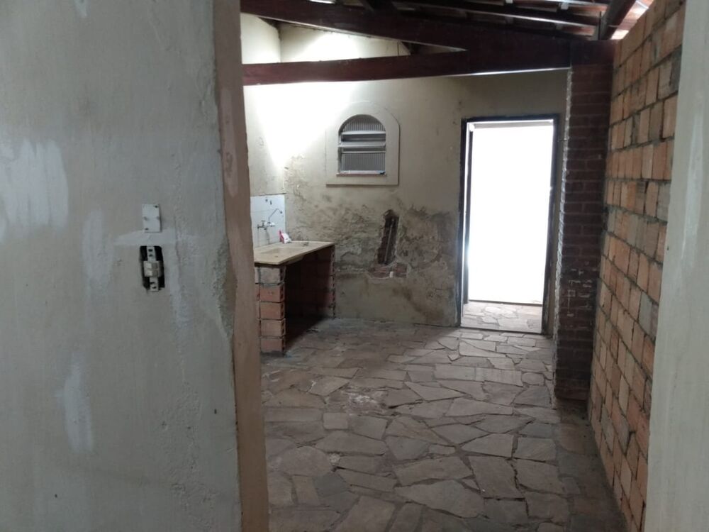 Casa à venda com 2 quartos, 156m² - Foto 8
