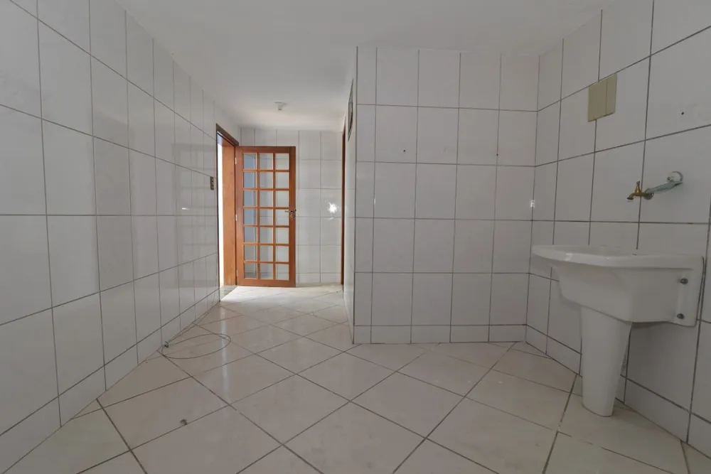 Casa, 2 quartos, 220 m² - Foto 3