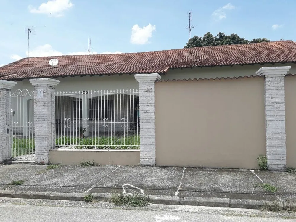 Casa, 4 quartos, 360 m² - Foto 1