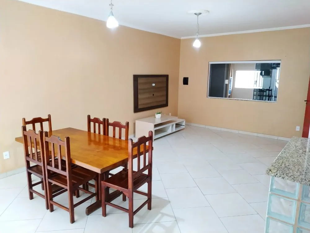 Casa, 3 quartos, 190 m² - Foto 3