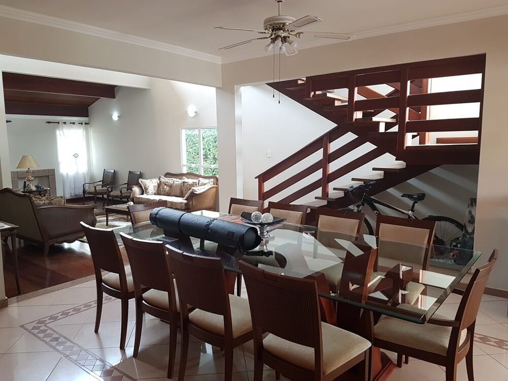 Casa de Condomínio à venda com 3 quartos, 380m² - Foto 2
