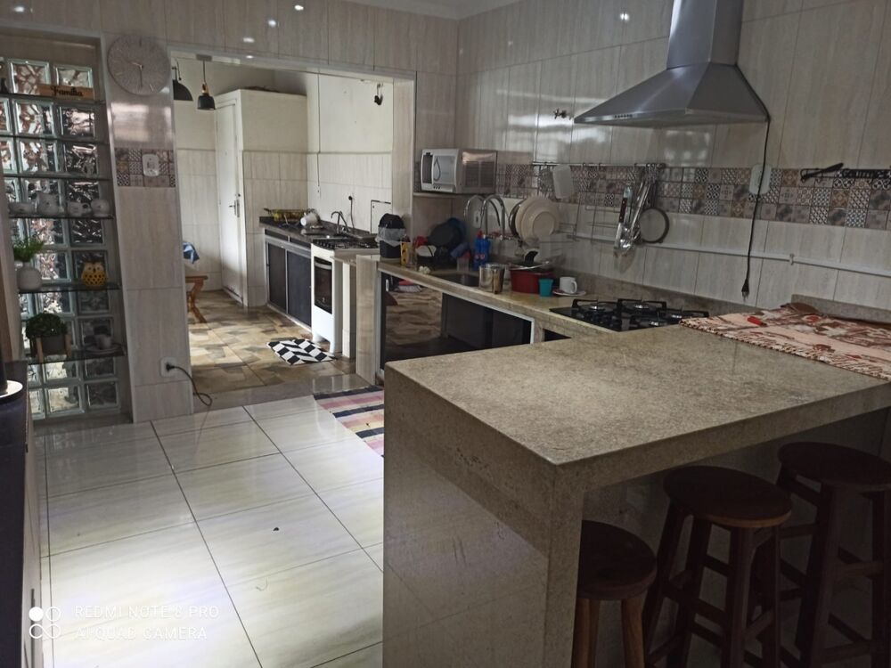 Casa à venda com 3 quartos, 300m² - Foto 26