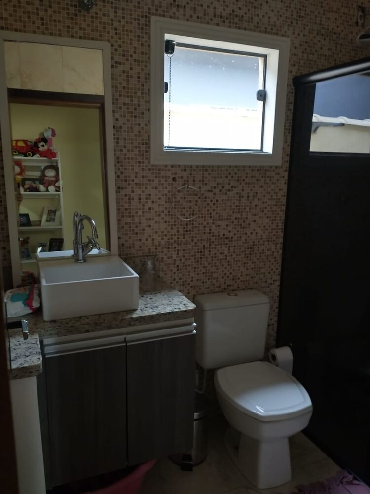 Casa à venda com 2 quartos, 77m² - Foto 7