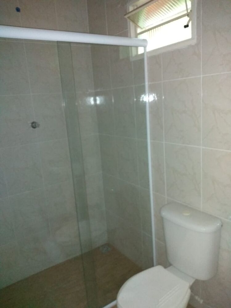 Casa à venda com 2 quartos, 100m² - Foto 2