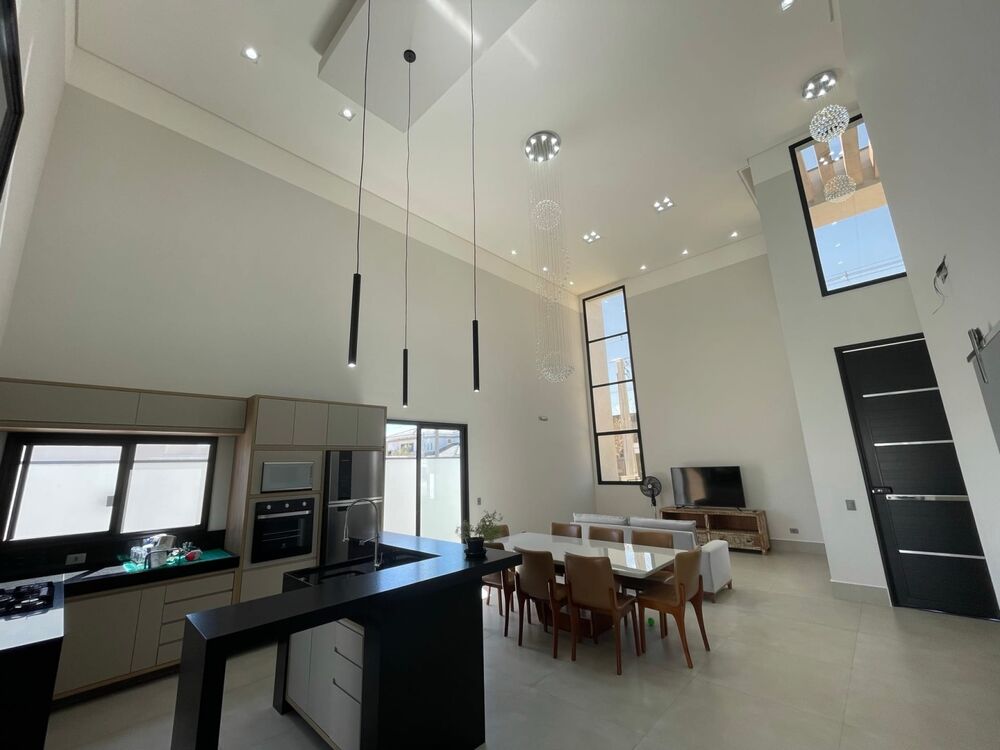 Casa de Condomínio à venda com 3 quartos, 193m² - Foto 1