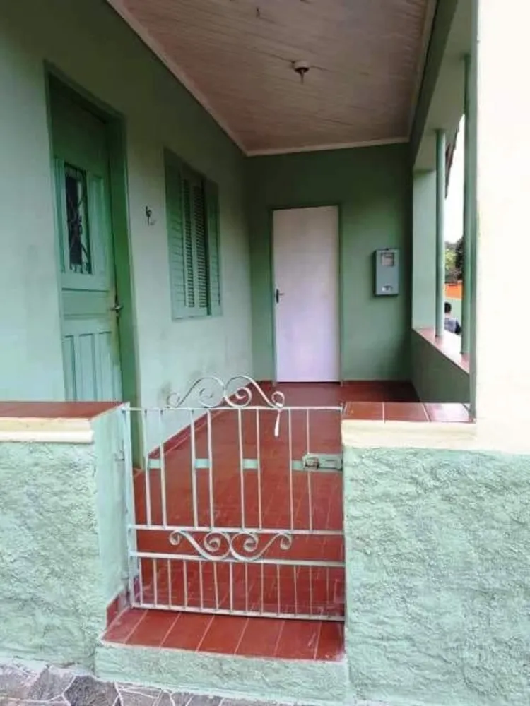 Casa, 4 quartos, 210 m² - Foto 1