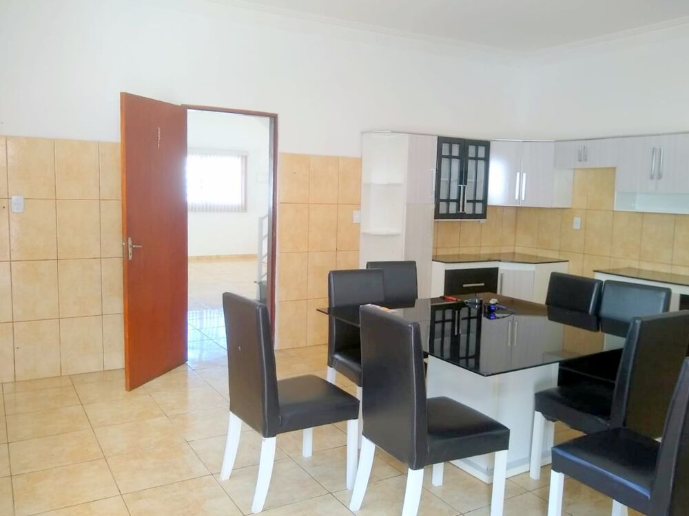 Sobrado, 2 quartos, 241 m² - Foto 2