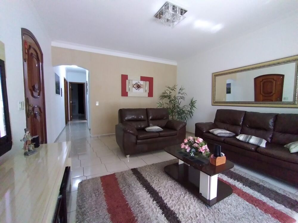 Casa, 3 quartos, 169 m² - Foto 1