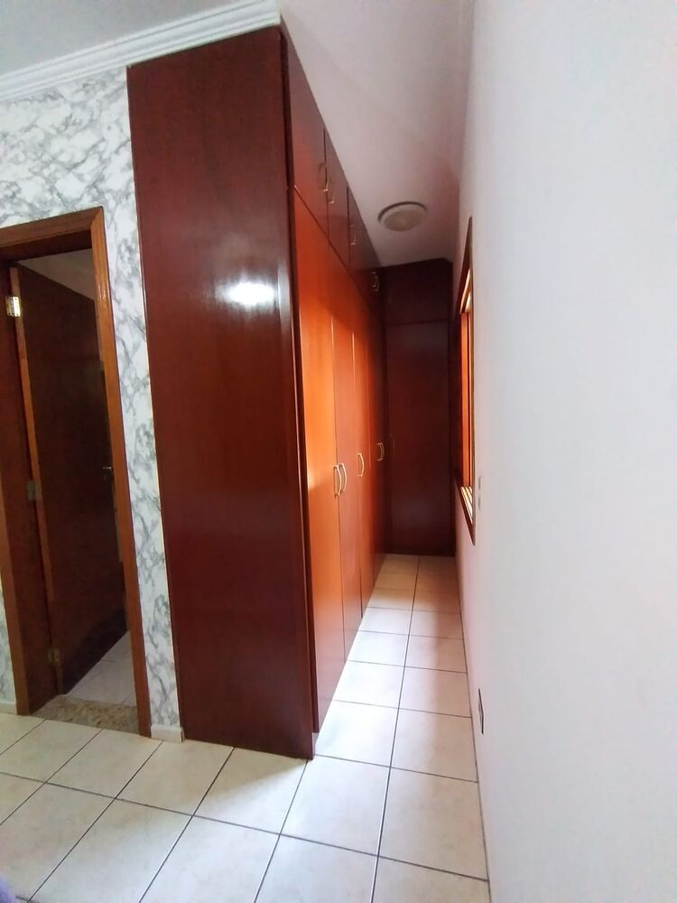 Casa, 3 quartos, 169 m² - Foto 2