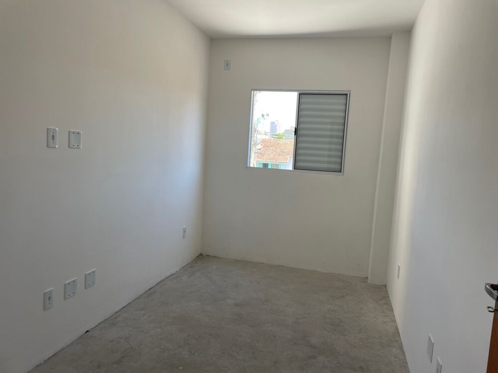 Apartamento à venda com 2 quartos, 61m² - Foto 4
