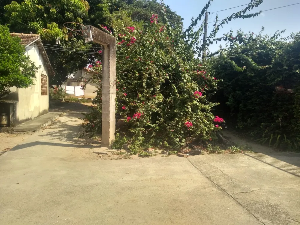 Chácara, 3 quartos, 1700 m² - Foto 1