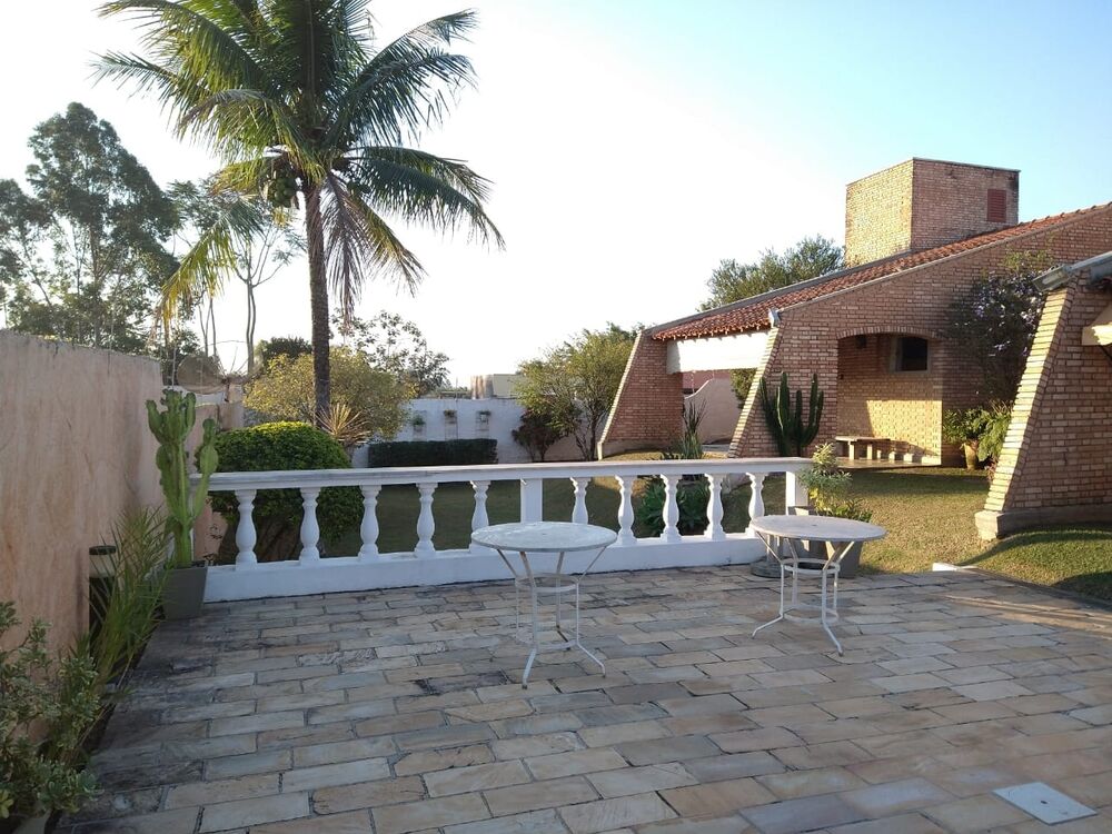 Casa de Condomínio à venda com 4 quartos, 440m² - Foto 2