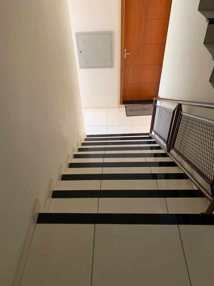 Apartamento para alugar com 2 quartos, 64m² - Foto 4