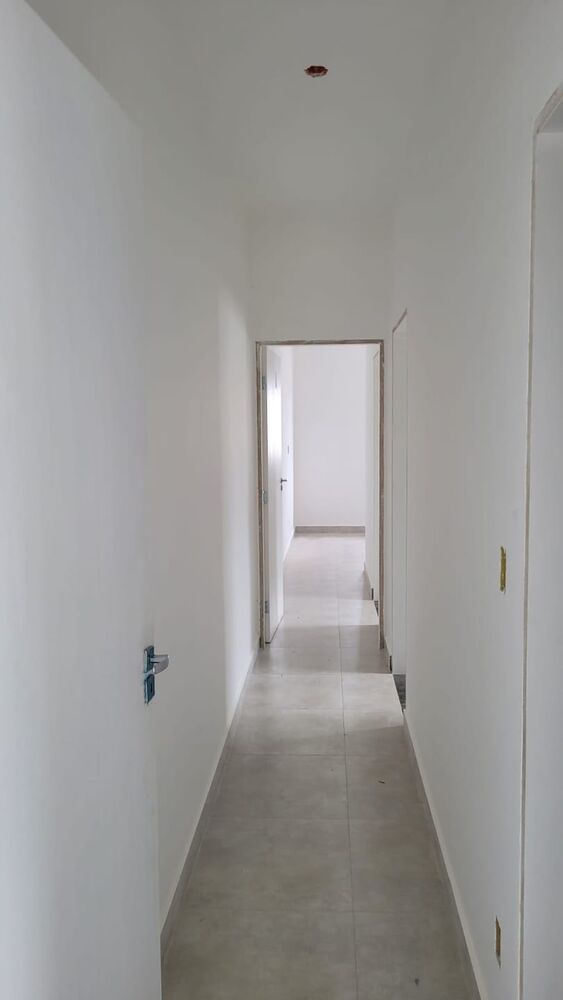 Casa à venda com 2 quartos, 60m² - Foto 7