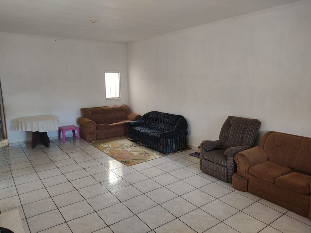 Casa à venda com 3 quartos, 119m² - Foto 2