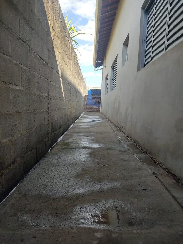 Casa à venda com 3 quartos, 119m² - Foto 1