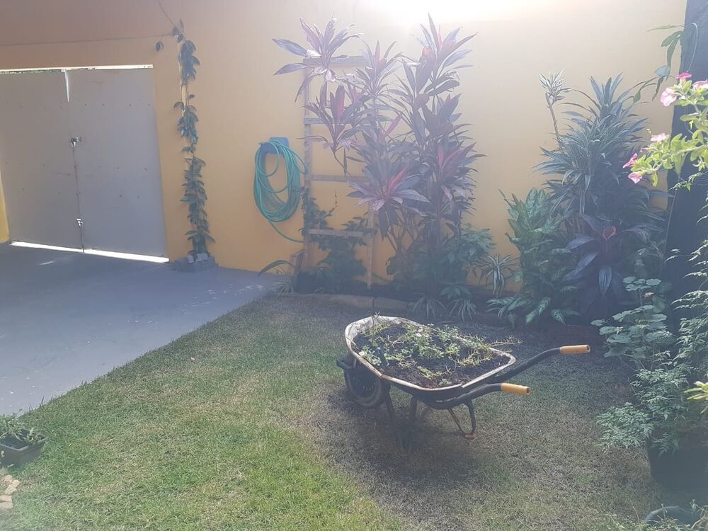Casa à venda com 3 quartos, 100m² - Foto 17