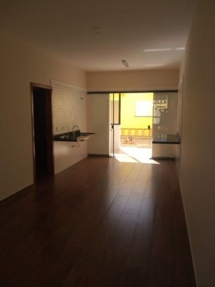 Casa à venda com 2 quartos, 98m² - Foto 4