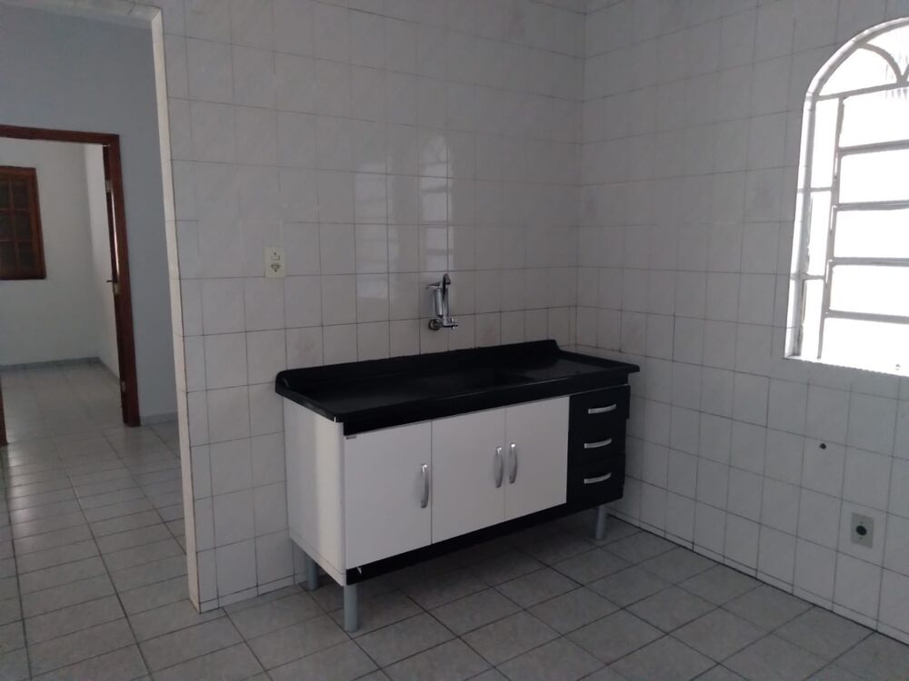 Casa à venda com 4 quartos, 165m² - Foto 13