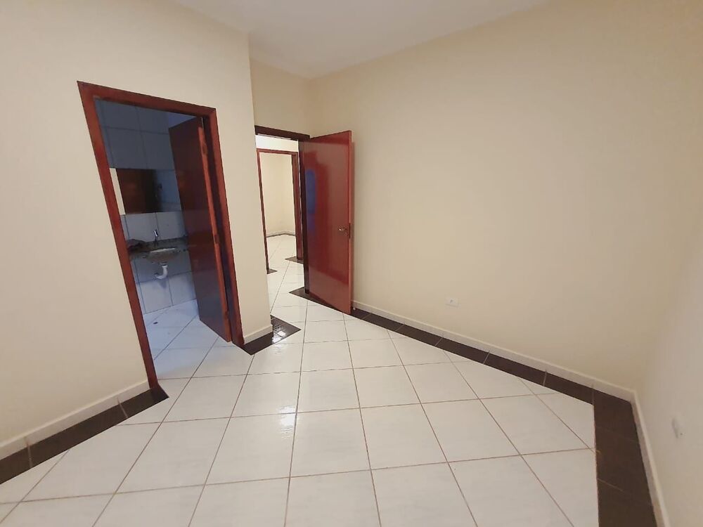 Casa à venda com 4 quartos, 170m² - Foto 3