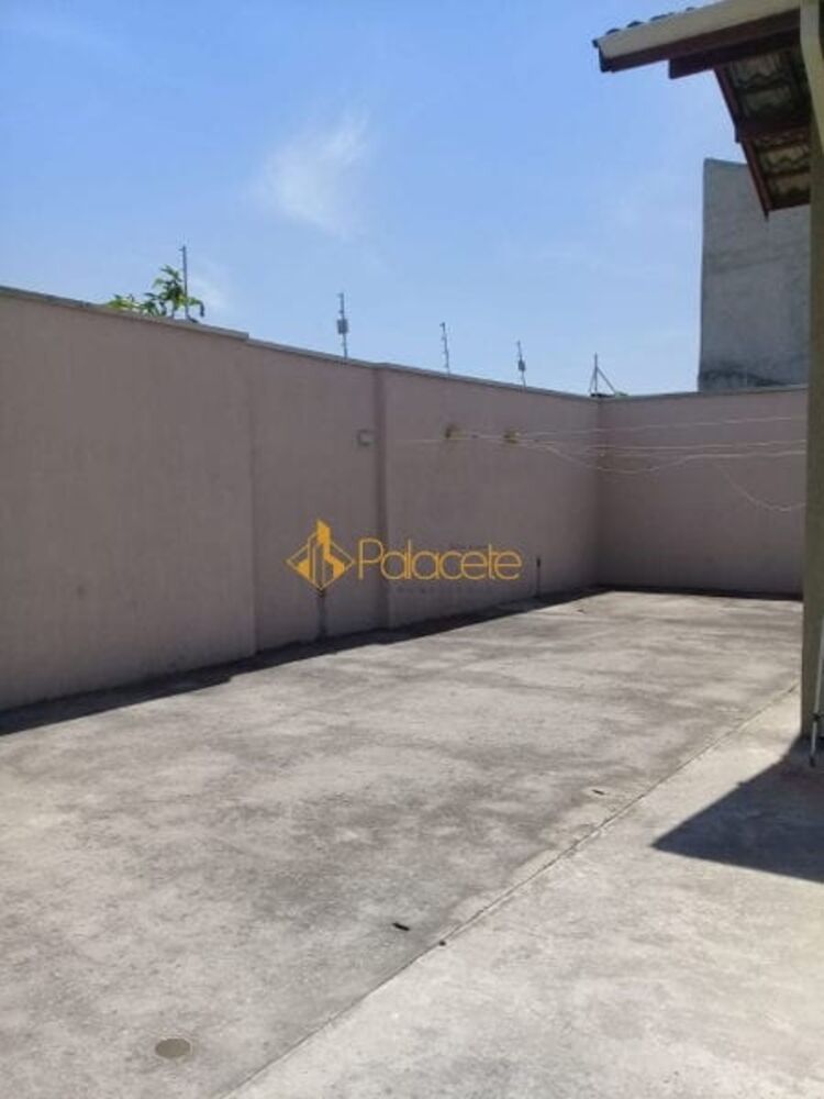 Casa à venda com 3 quartos, 230m² - Foto 8